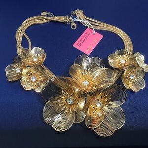 Pink linen 3-D flower gold necklace